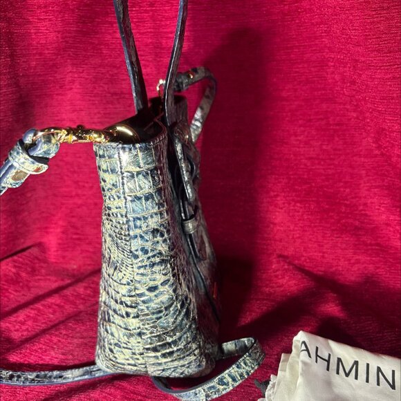 NWOT Brahmin Blue Crocodile Embossed Leather Bucket Bag - Picture 6 of 8